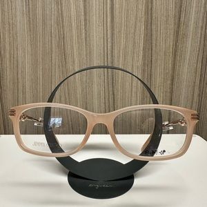 Jimmy Choo JC211